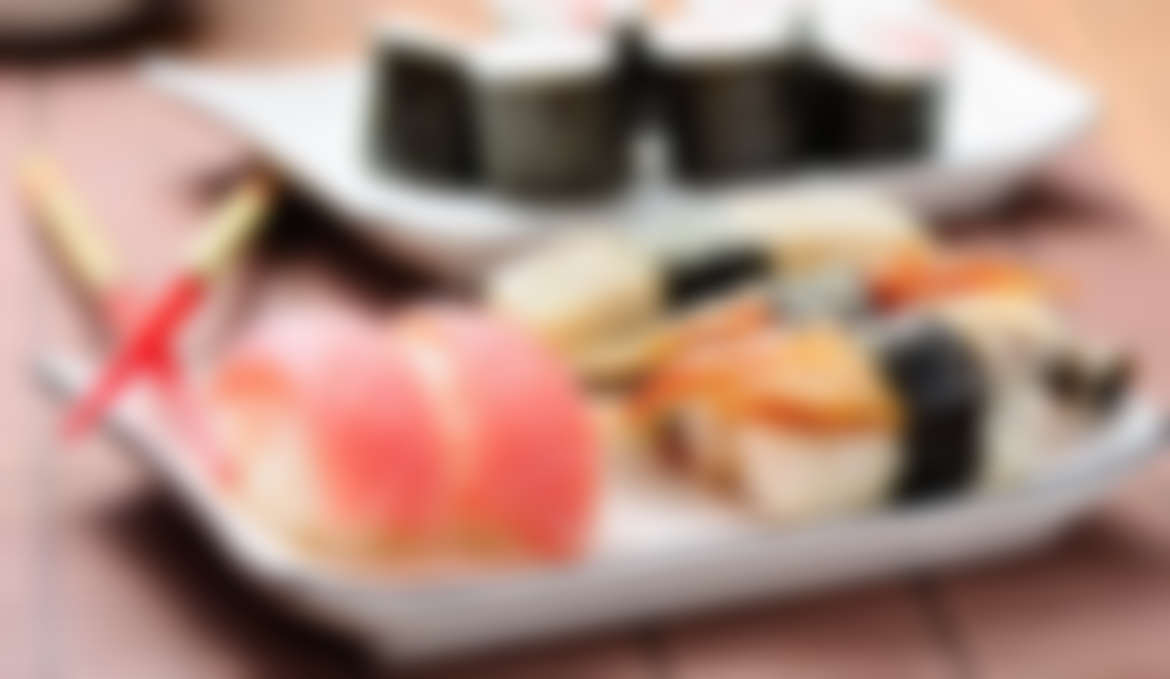 Salmon / Sake Sushi