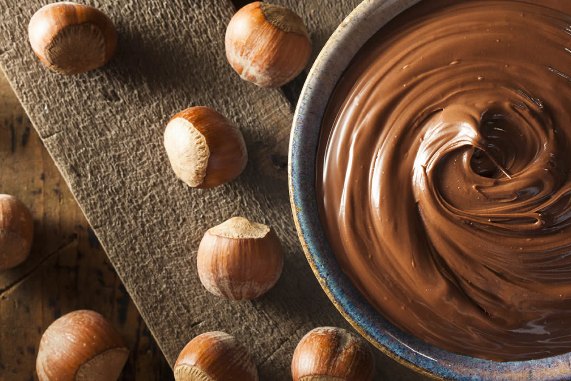 Pare tudo e prepare o coração: Receita de Creme de Avelã - Nutella